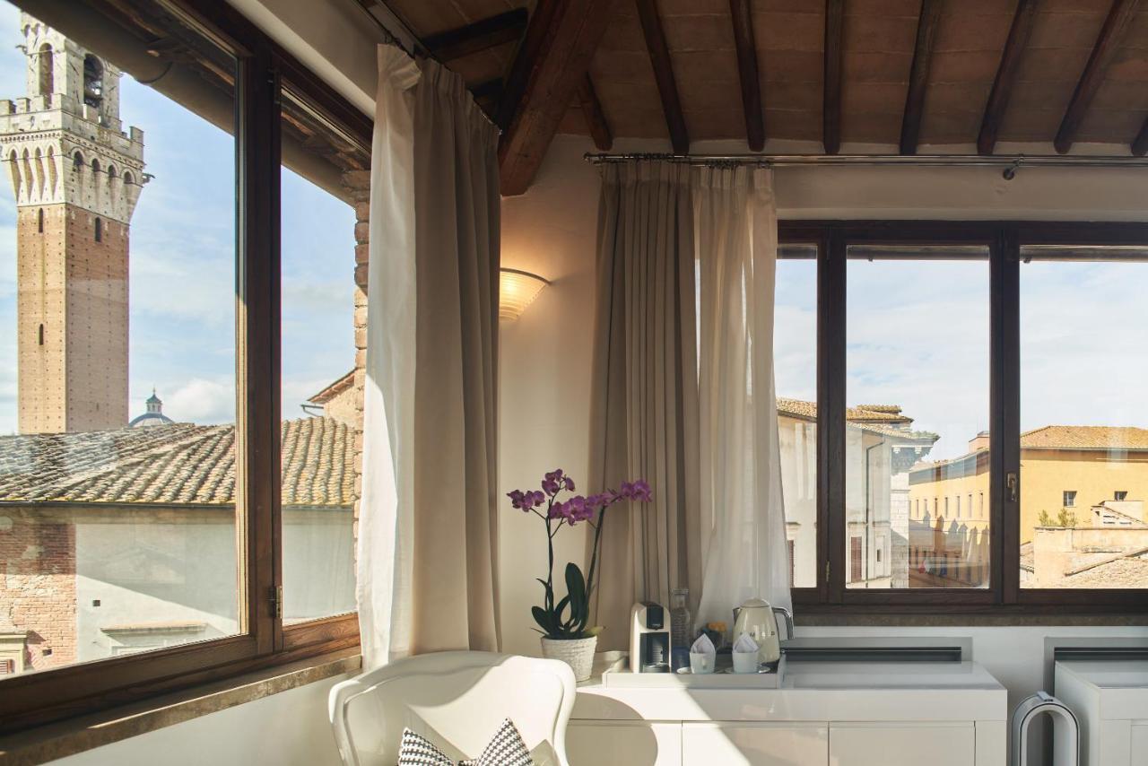 סיינה B&B Le Logge Luxury Rooms מראה חיצוני תמונה